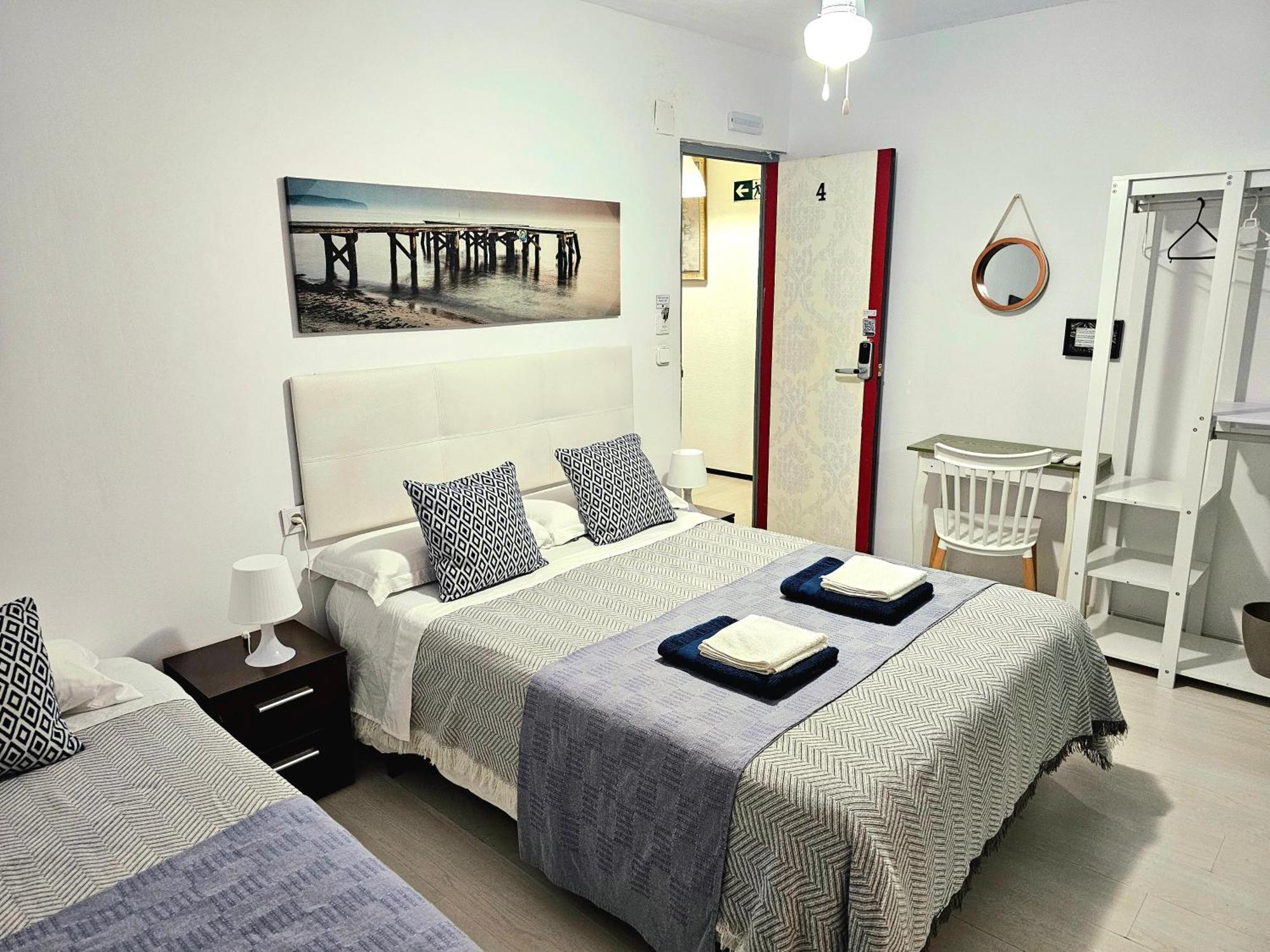 Centric Rooms Mercado Alicante Bagian luar foto
