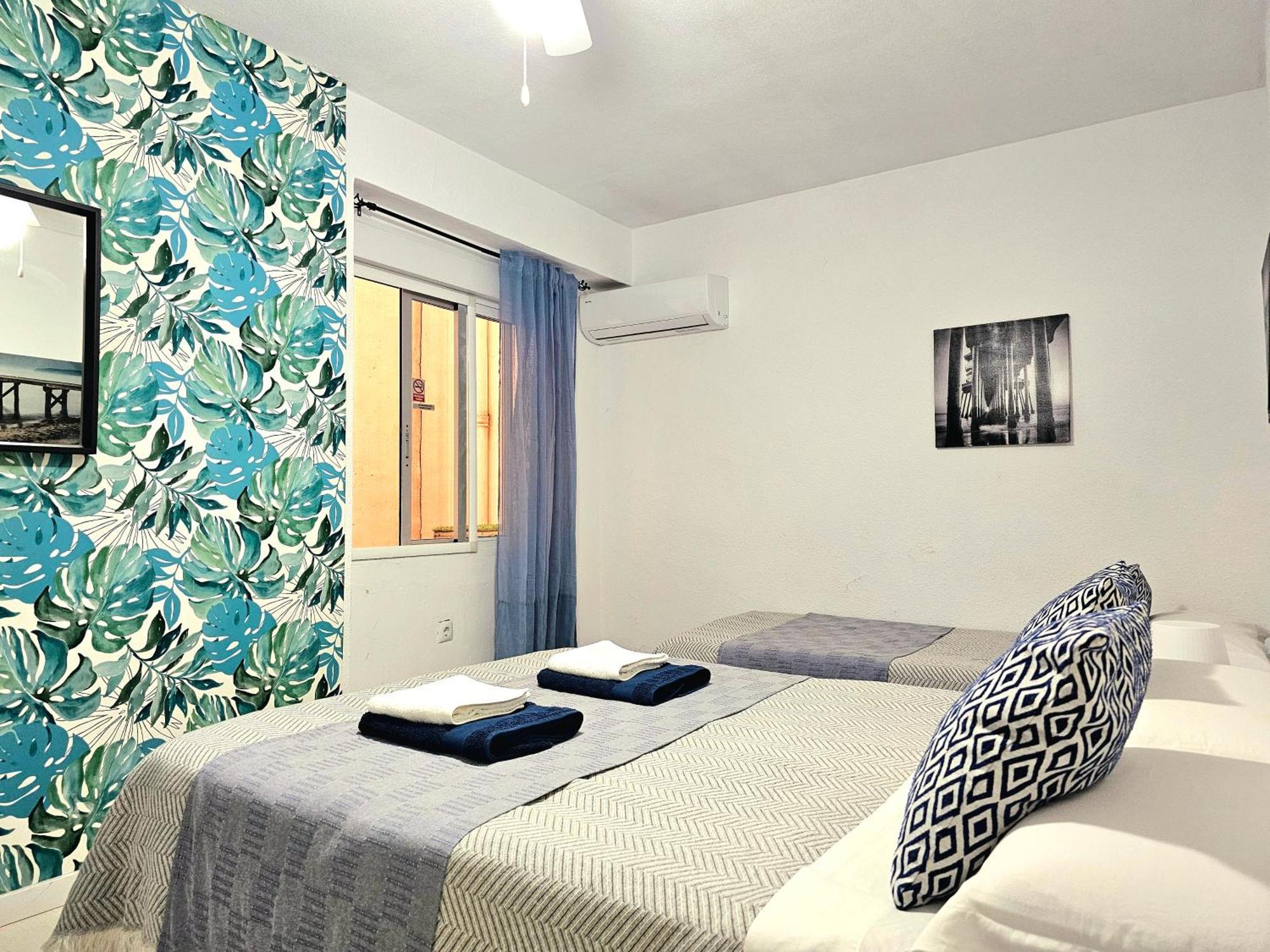 Centric Rooms Mercado Alicante Bagian luar foto